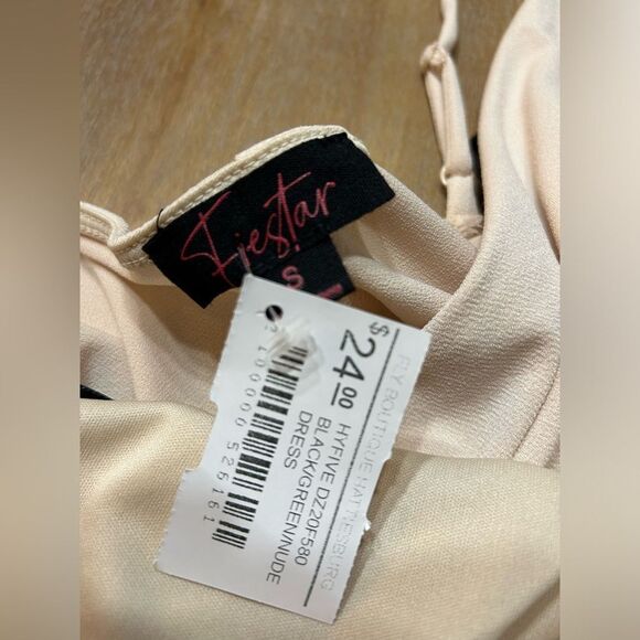 Cream, mini wrap dress. Never worn new with tags in perfect condition. - Picture 4 of 7